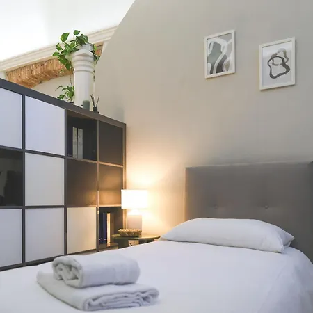 Mindful Atelier - Old Town Комо
